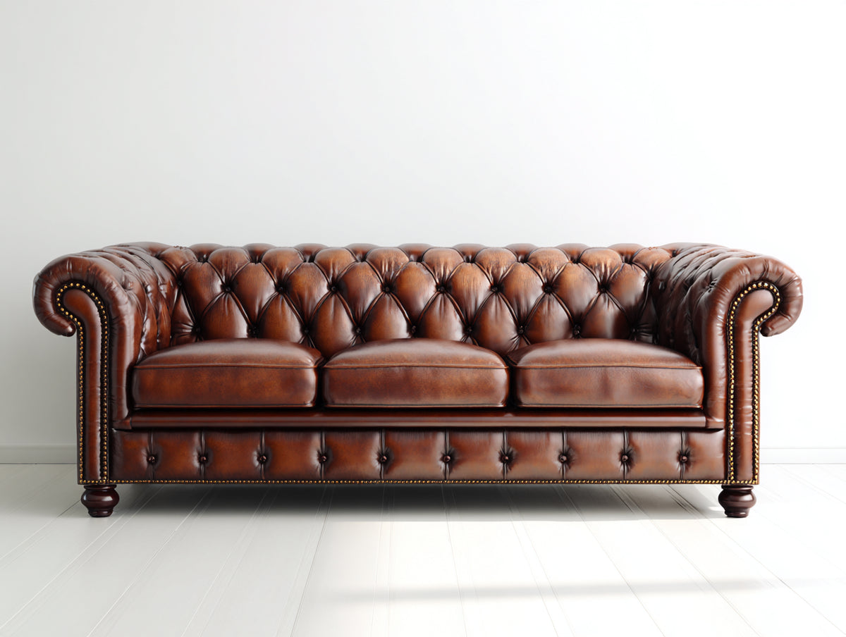 3 Sitzer Sofa Lederoptik 250x95x80 cm - Braun - Chesterfield Stil mit Knopfheftung und gepolsterten Armlehnen